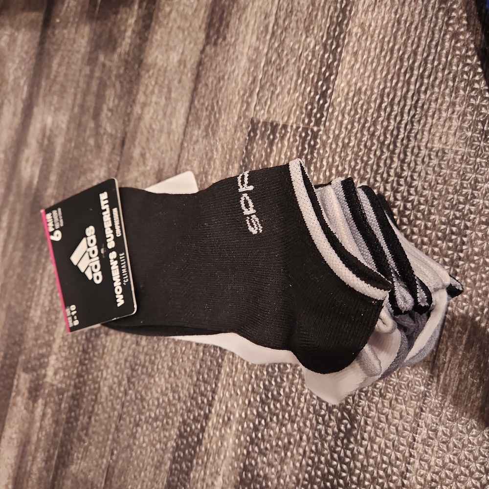 New Adidas Women's Superlite No show socks 6 Pairs